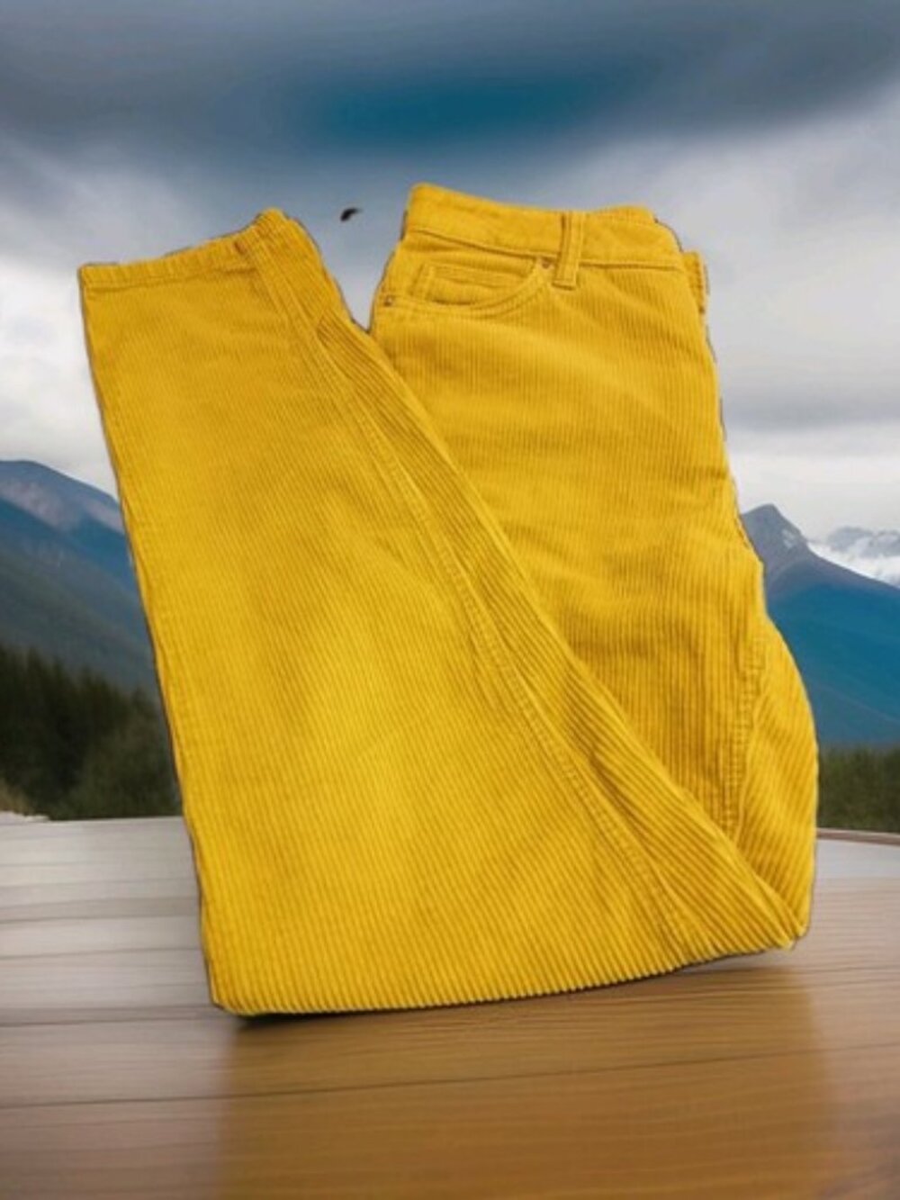 Women's BDG Mom High Rise Corduroy Urban Outfitters Denim Jeans Yellow 26/29